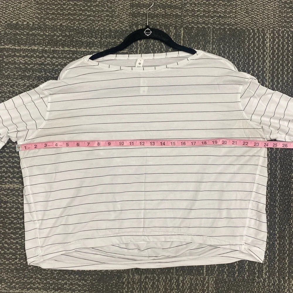 Lululemon Back In Action Long Sleeve Short Serve Stripe White Black Stripe Sz 6